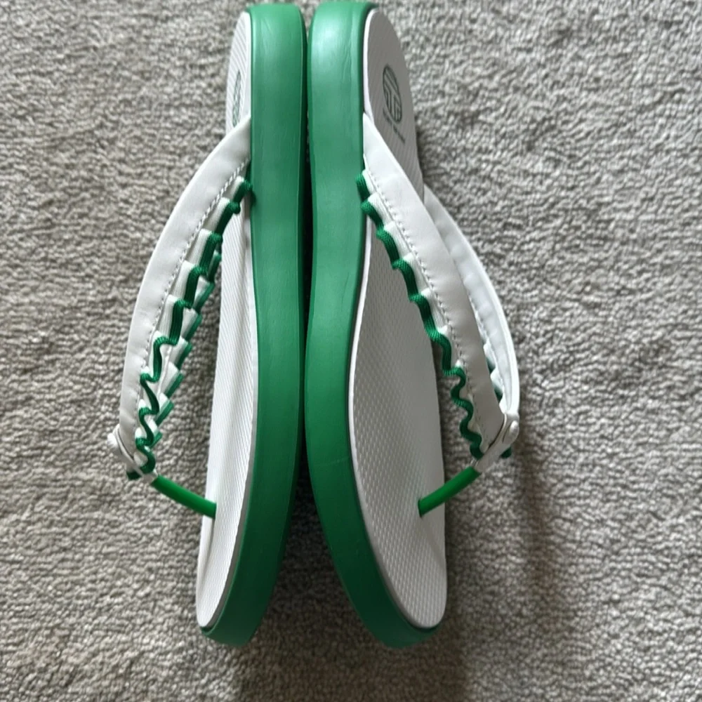 NWOT Tory Burch Sport White and Green Ruffle Thong Sandals/Flip Flops (Size 10M) - Picture 6 of 8